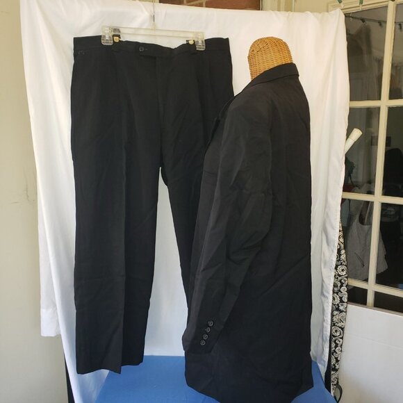 Bendetti Uomo Men's Black 2-Piece Suit with Suspenders, 38R - Picture 3 of 11